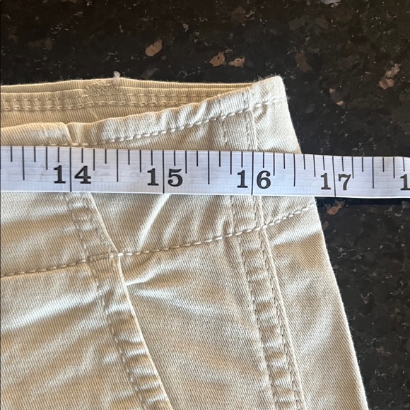 GAP Womens Classic Midrise Tan Shorts - Picture 6 of 9